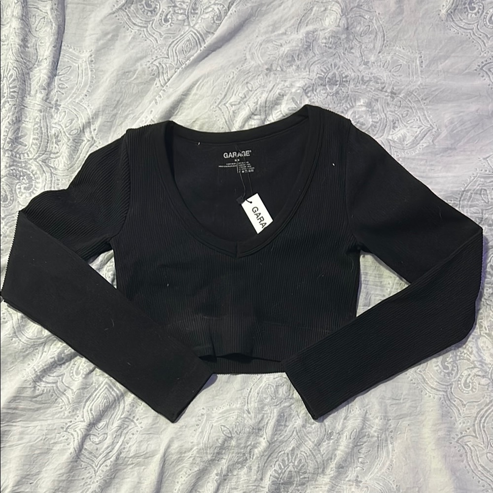 🩷Garage Black Ribbed Long Sleeve Crop Top